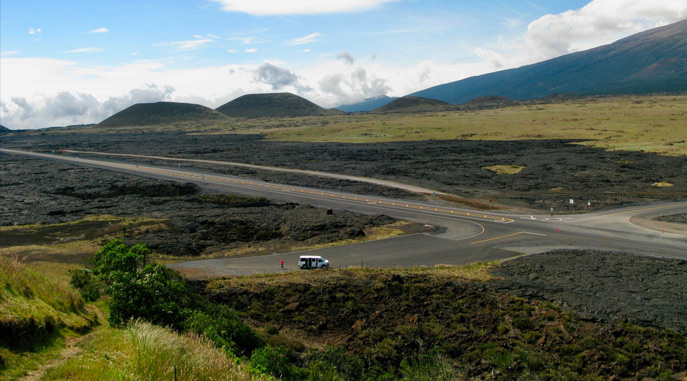 Saddle Road between Mauna Kea and Mauna Loa