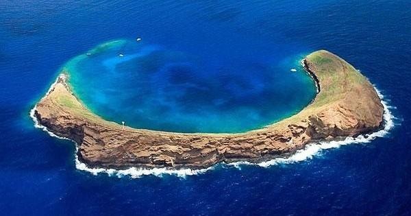 Molokini Snorkel Cresent Island